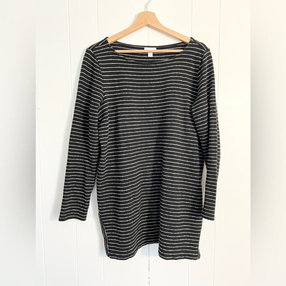J Jill M black and white striped 100% cotton sweater